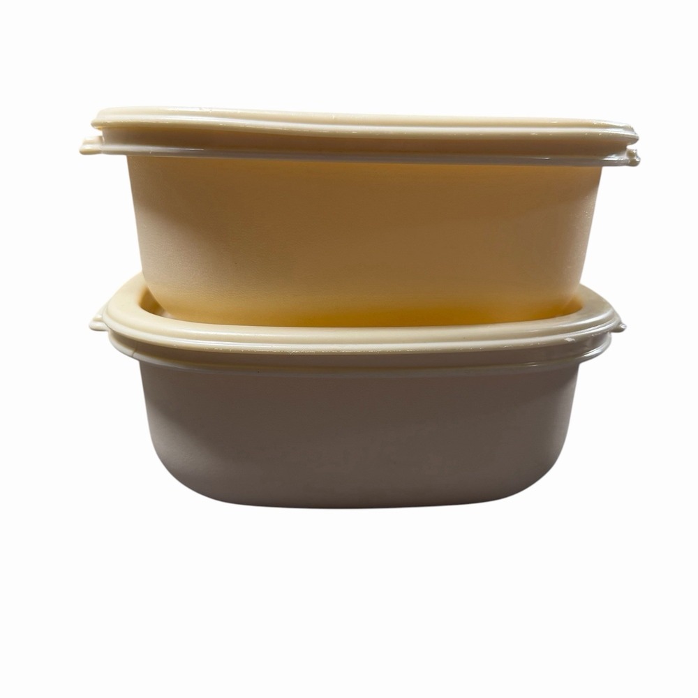 Vintage Rubbermaid Storage Container 2247 - Bottom‎ - 2248 Lid - 6 Cup - Picture 2 of 4